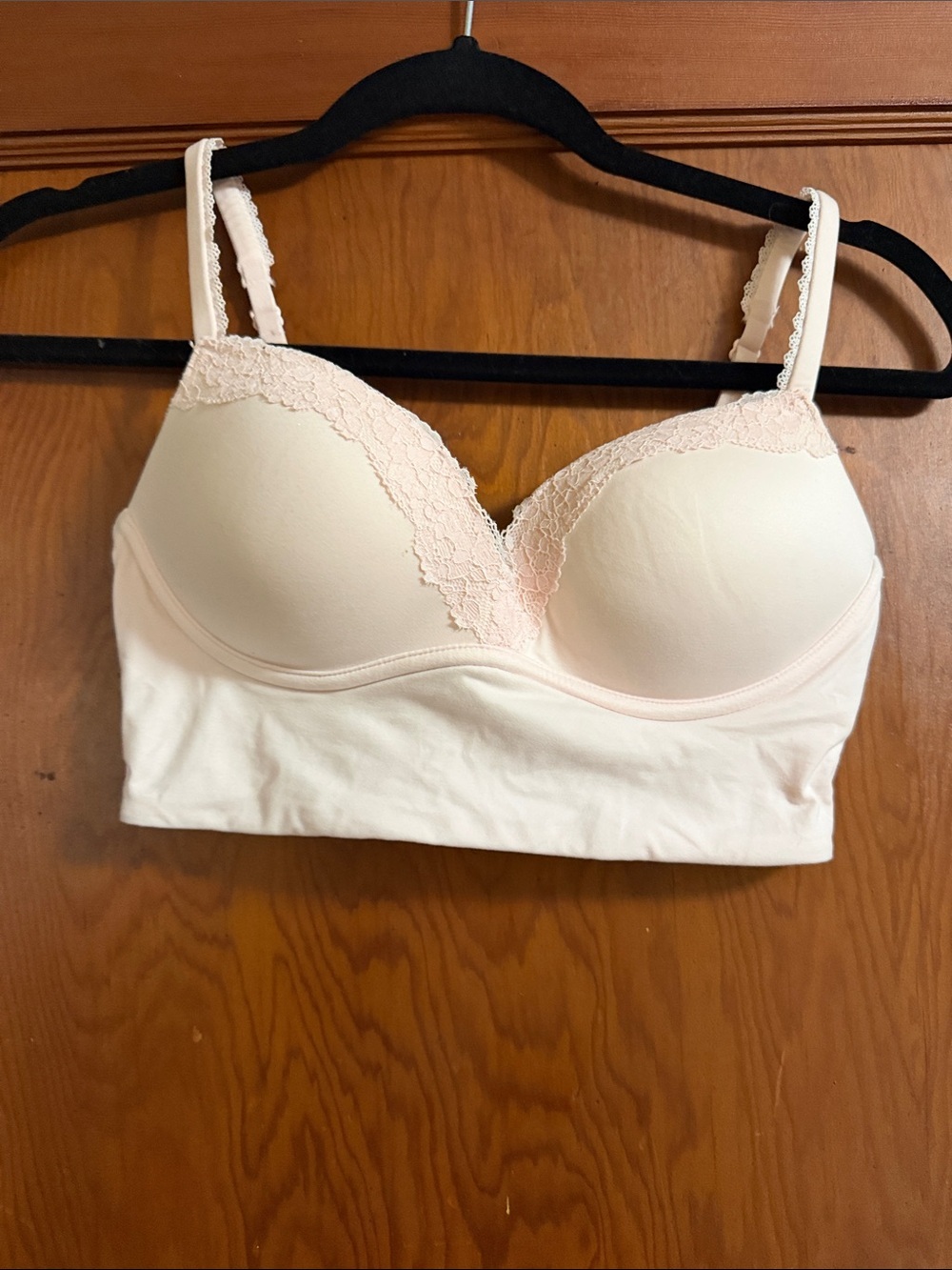 Victoria’s Secret Light Pink Padded No-Wire Bra 32C